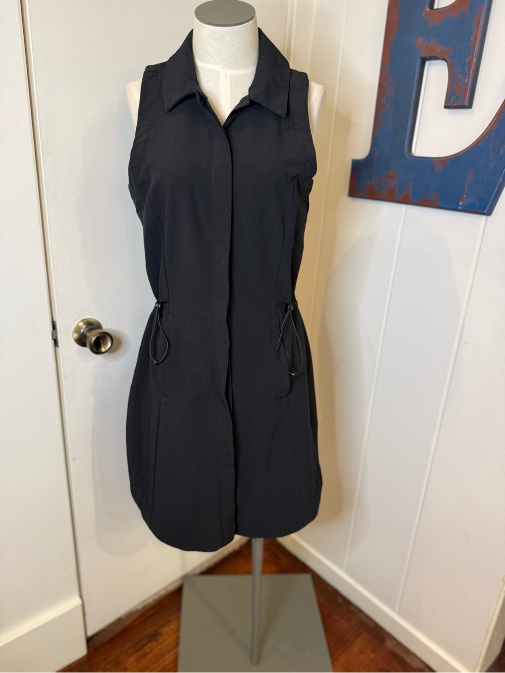 Avalanche Black Outdoor Dress with Subtle Texture drawstring Waist SZ S
